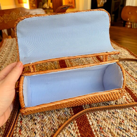 Woven Rattan Wicker Crossbody Bag with Baby Blue Striped Lining - Picture 4 of 8